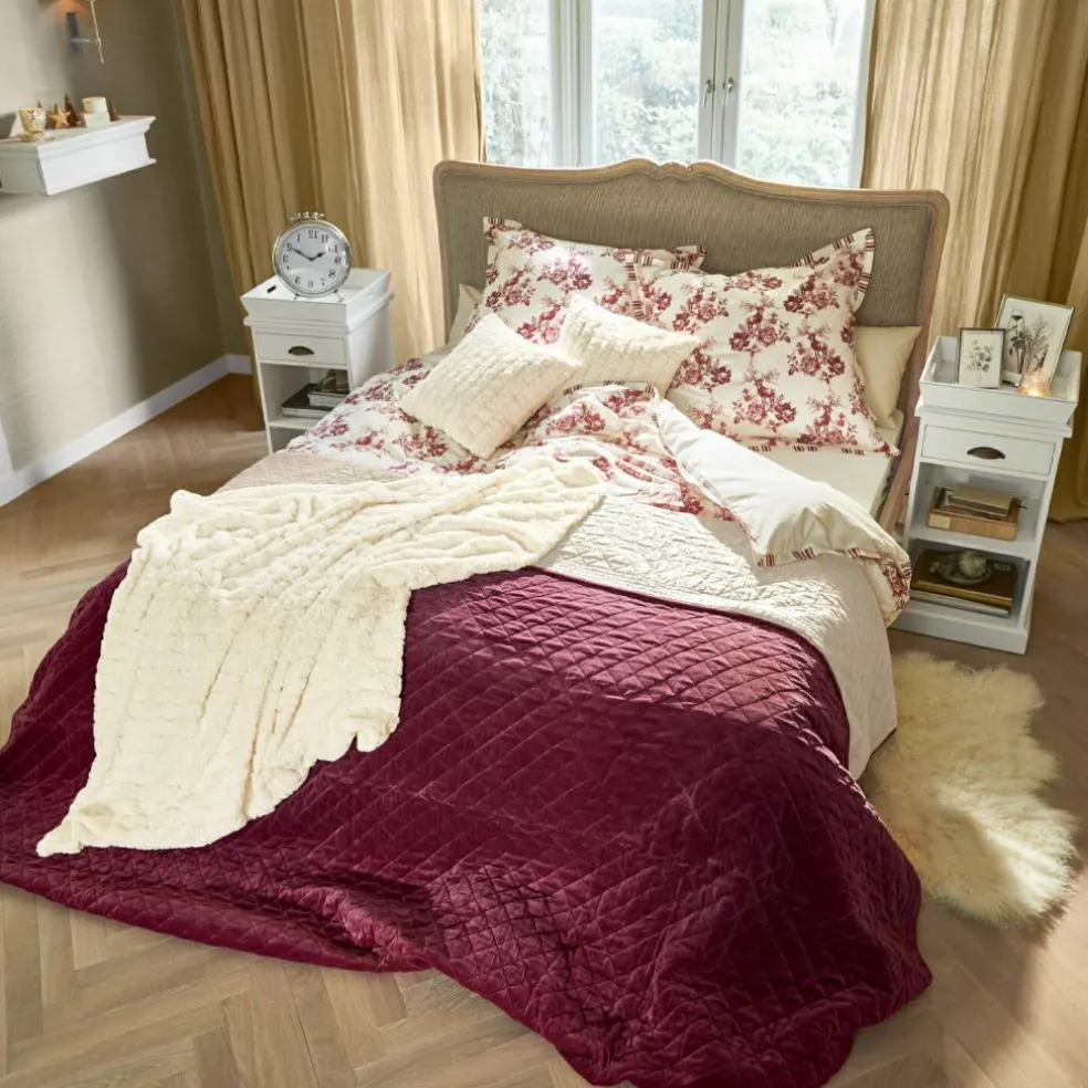 Bett Cliffwood Beach