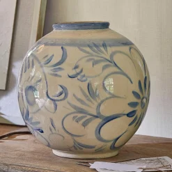 Vase Oviren